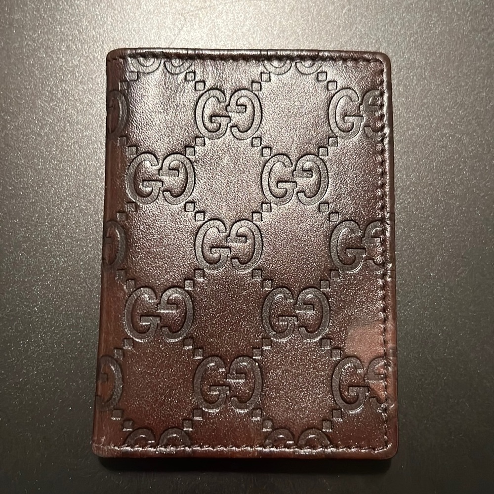 Gucci leather bifold license and card holder